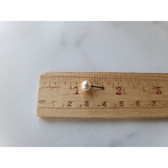 Vintage Faux Pearl Stud Earrings READ - Picture 9 of 10